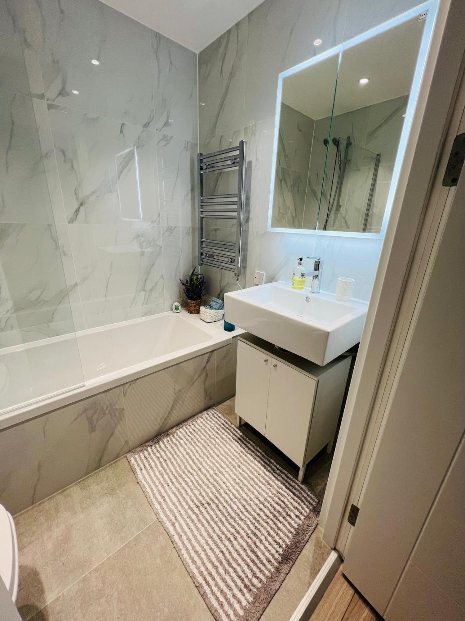 Stunning New Penthouse Apartment Southend-on-Sea Exteriör bild